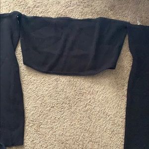 crop top with sleeves